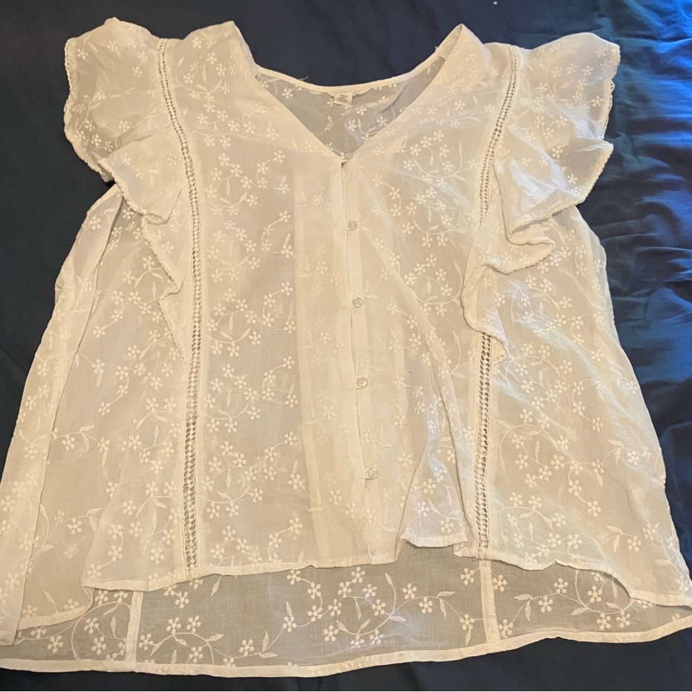 Caslon White Floral Embroidered Flutter Sleeve Blouse
